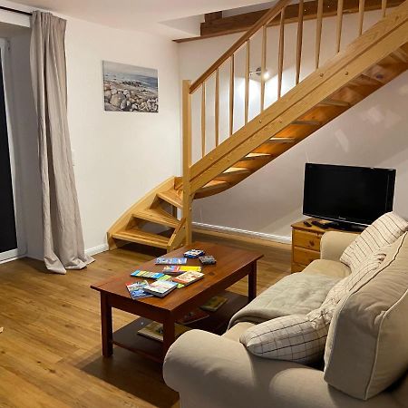 Krimhof Apartment Maasbull Екстериор снимка
