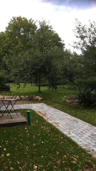 Krimhof Apartment Maasbull Екстериор снимка